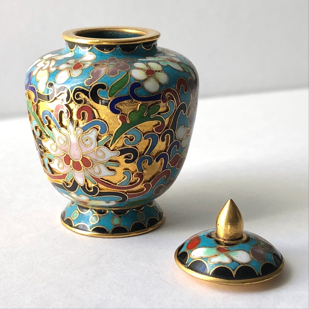 Chinese lotus flower cloisonne ginger jar vase with lid blue gold brass enamel - Picture 16 of 16